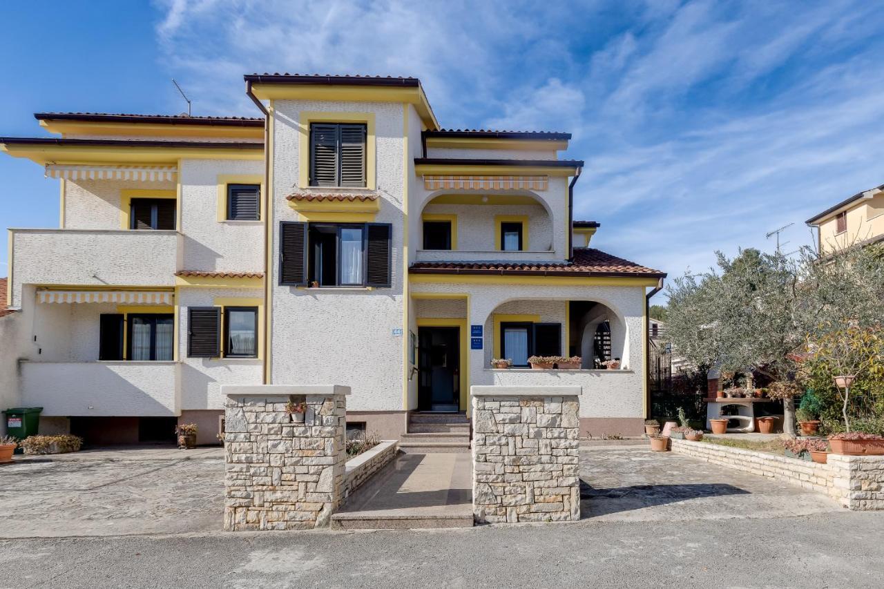 Apartment House Matosevic Porec Esterno foto