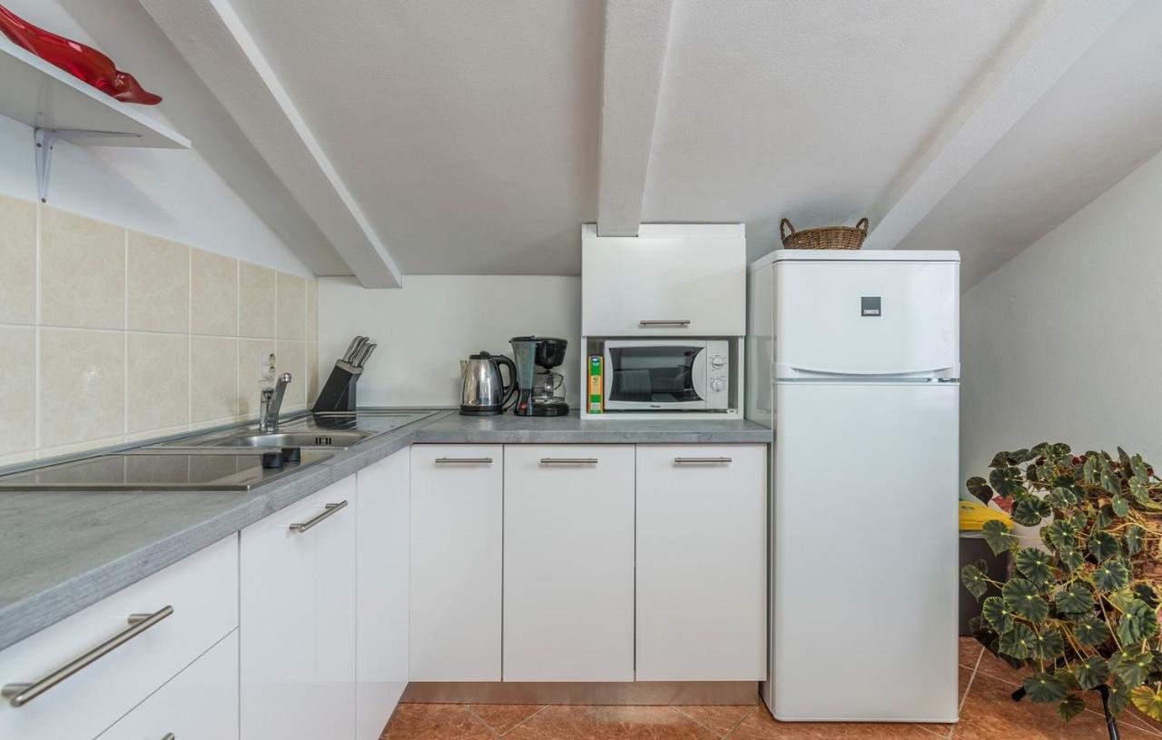 Apartment House Matosevic Porec Esterno foto